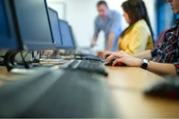 Higher Diploma in Stenography and Office Management (HDSOM)
